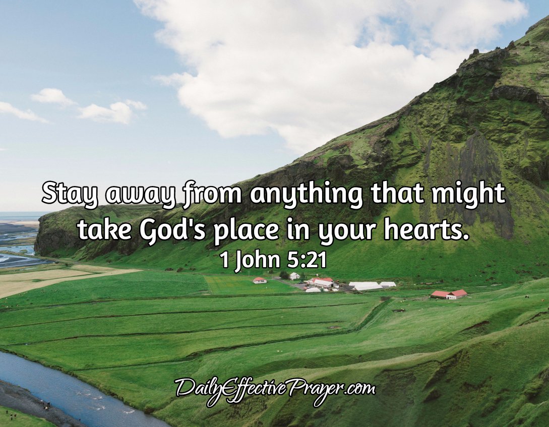 DailyEffectiveP's tweet photo. If God is #1 in your life type 'Yes' and 'Share'! #nothingcomesbeforejesus #godisnumberone #iseekfirsthiskingdom #iamchristian https://t.co/q3AORSdK4z
