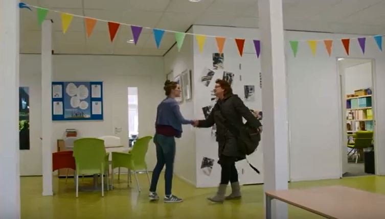 LokalisNL's tweet photo. Hoe de Utrechtse #buurtteams samenwerken met scholen? Morgen om 16:30 bij @SamensterkSBS @SBS6 #jeugdhulp https://t.co/q5tDNs1Uxe https://t.co/dLvAQ2EcLd