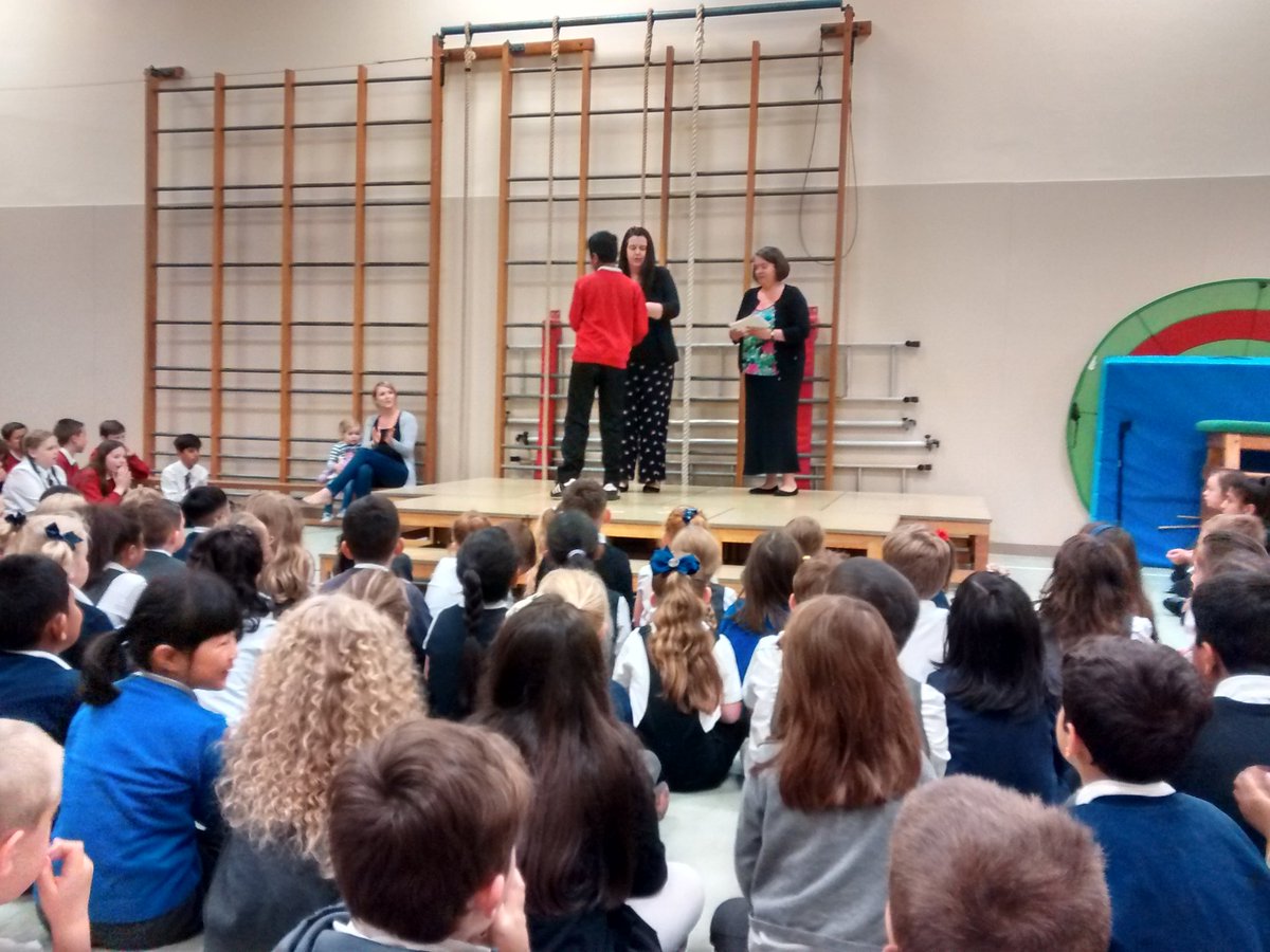 RosebankPS's tweet photo. Super turnout of parents and friends for our Gold Awards this morning. Thank you! Well done everyone! https://t.co/YudW10Hy23