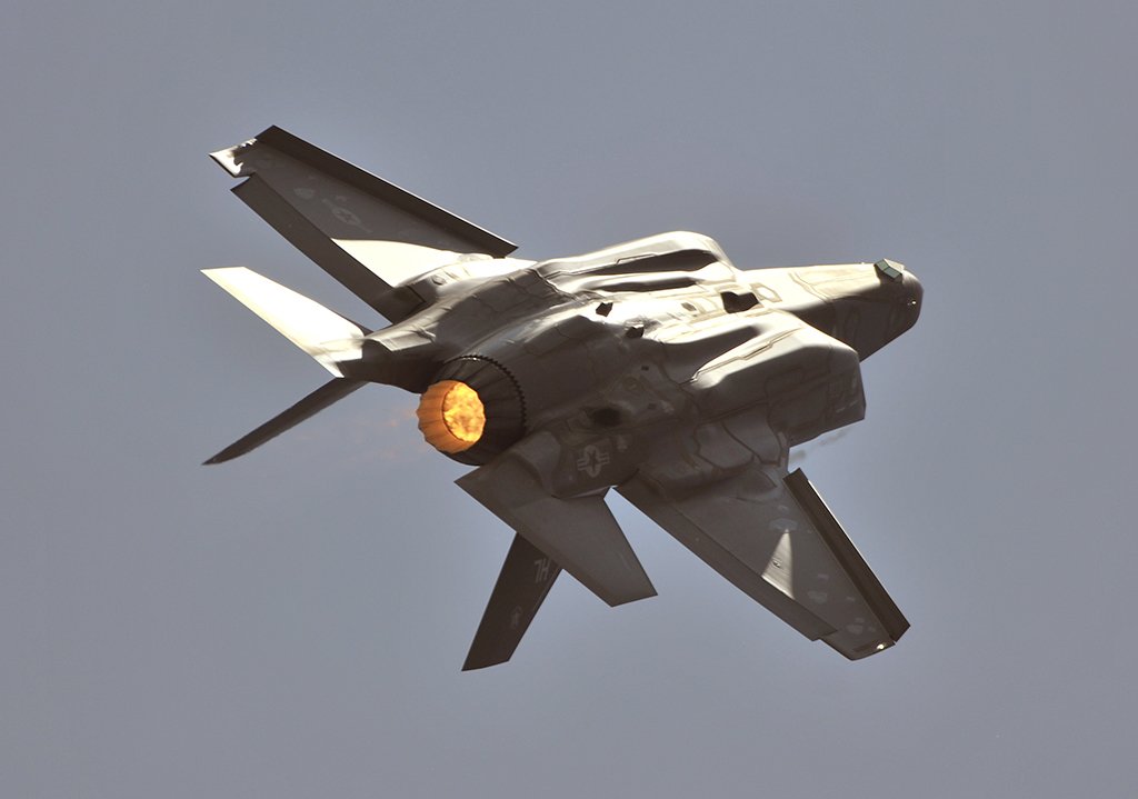 AviationWeek's tweet image. The F-35's Paris Air Show display may not silence the critics, but it certainly changed the conversation aviationweek.com/defense/f-35-u… #PAS17