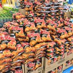 気合い入れて仕入れすぎｗピザポテト販売再開で山積みになってる!