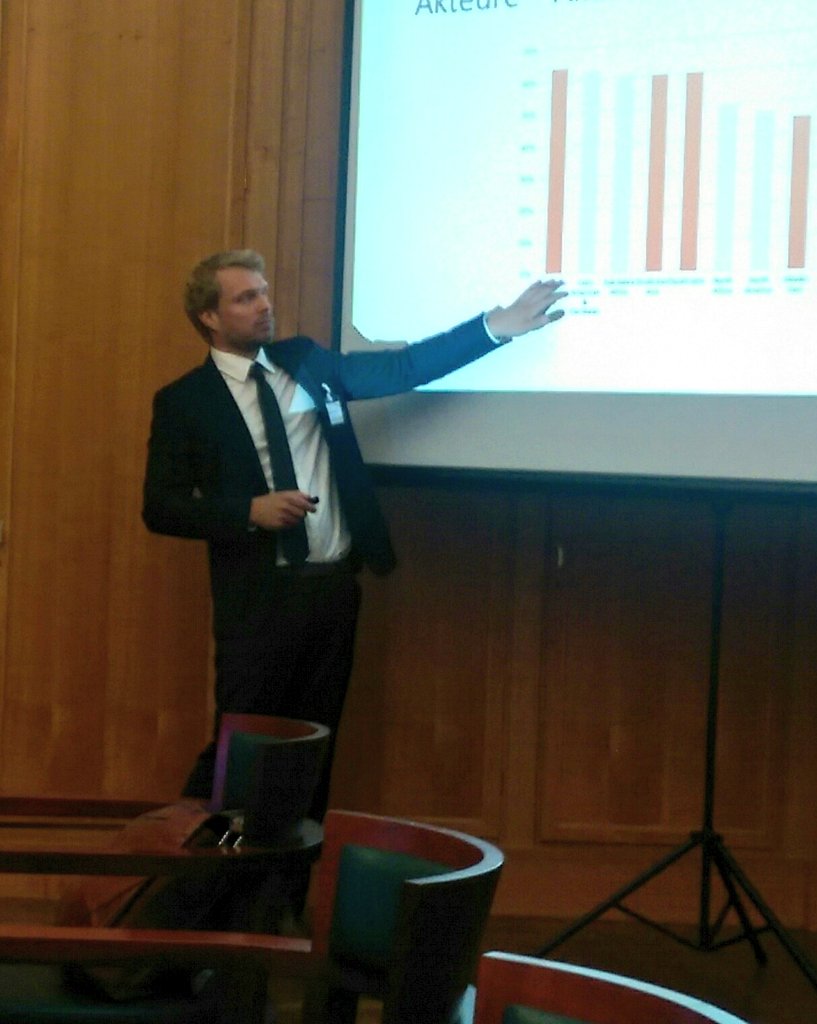 greensofa_betd's tweet photo. .@JrnRtt @snv_berlin setting the scene for #Energiewende workshop #ambassadorsconference #Eurasia #connectivity @GermanyDiplo https://t.co/TAMrxowPSO