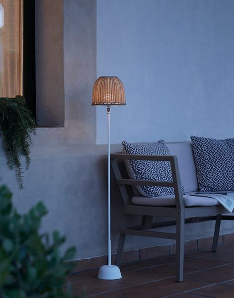 thedefalighting's tweet photo. Atticus makes any time and space more attractive.
For more information visit: https://t.co/OfRsMr8Vts
#thedefa #lighting @BoverBarcelona https://t.co/zniQj3plgT
