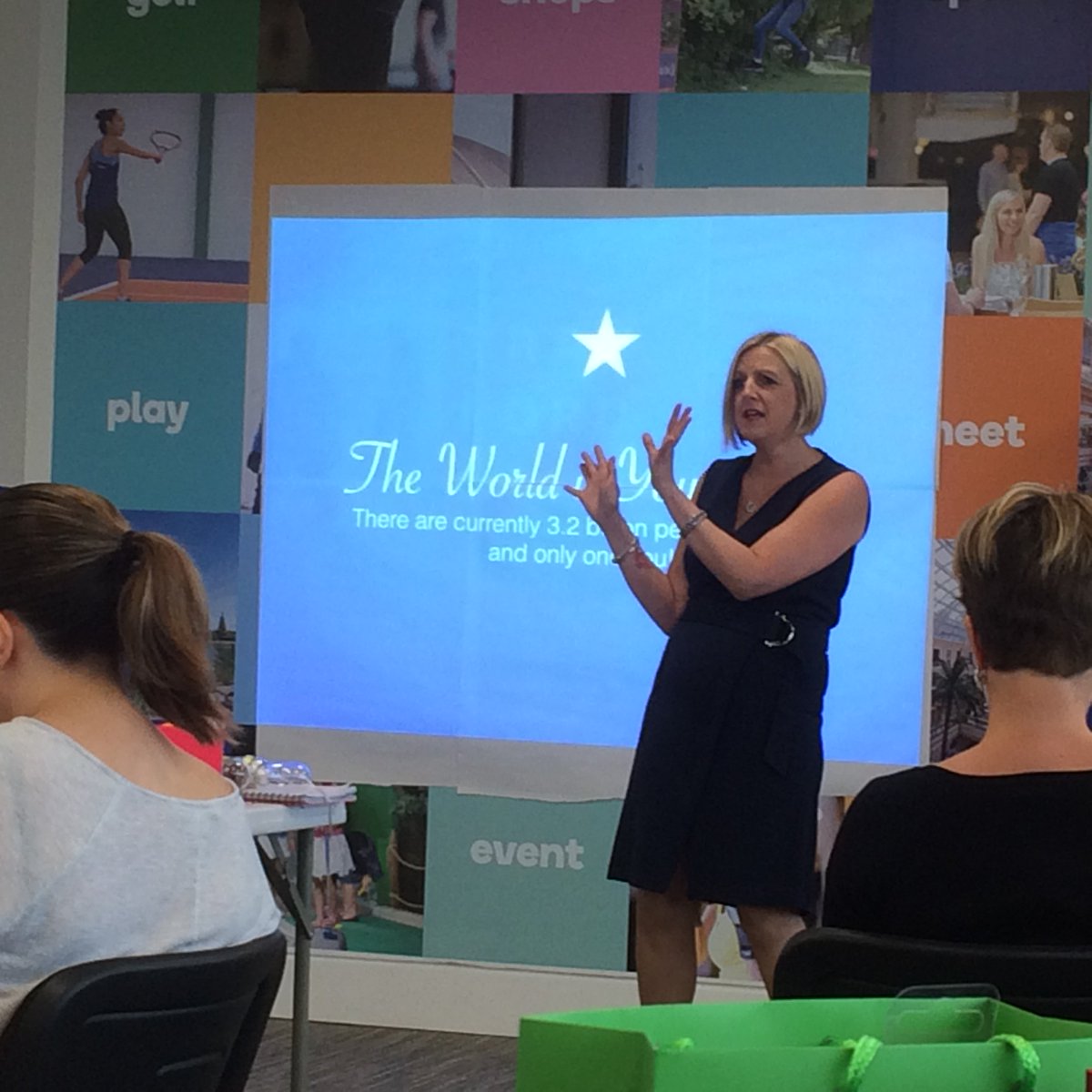 And we're off on Day 2 with a great presentation from Naomi @BranchingOutHQ "You are one in a million" #showcaseyourself #nwvaconf17