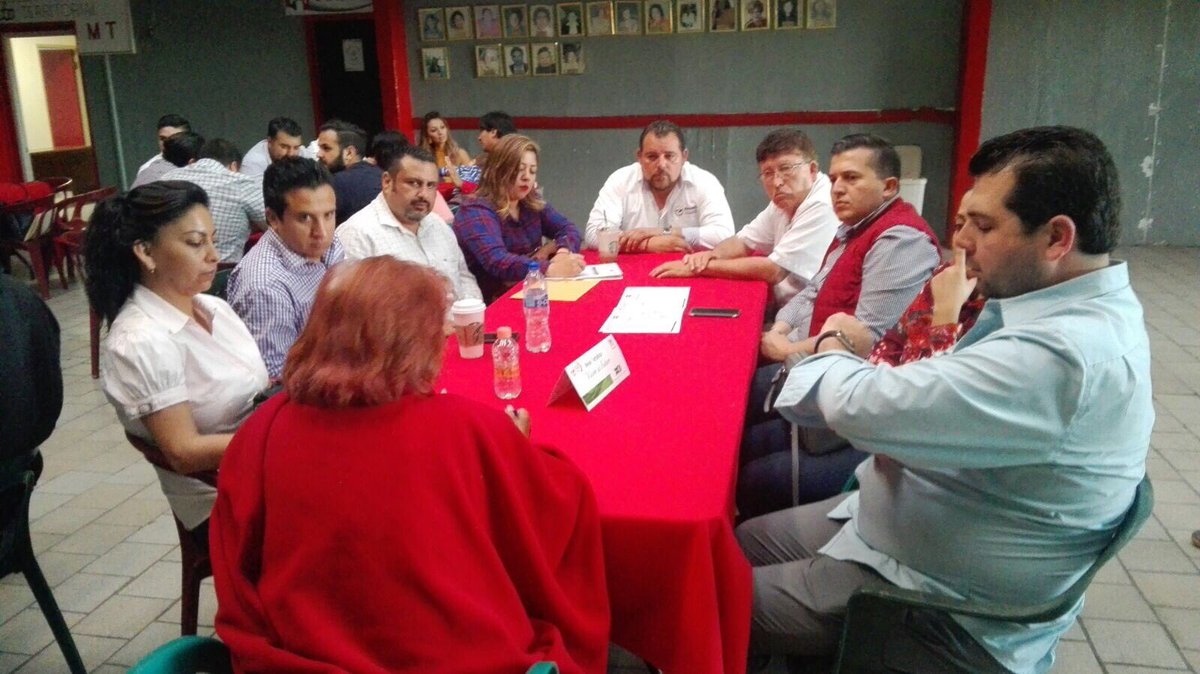 MT_BC_OFICIAL's tweet photo. Trabajando fuerte con las propuestas de nuestros emetistas en Baja California. Mesas de trabajo rumbo a la #XXIIAsambleaPRI #FamiliaMT https://t.co/1dOII3F4hM