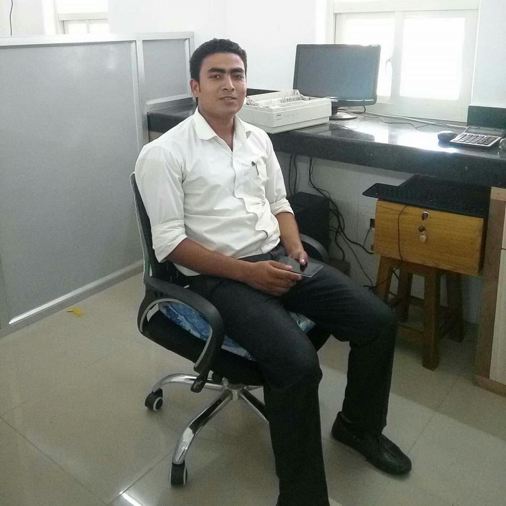 pradipkrk's tweet photo. #NewProfilePic https://t.co/SshHSwrvhR