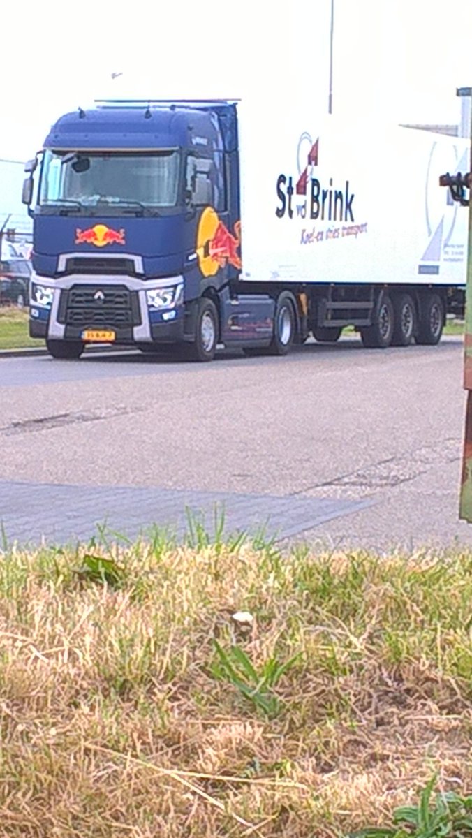 f1freak39's tweet photo. @emvanveldhuizen Gespot op mn werk #WrapMotion #ItsMyDrive https://t.co/3LCSqvC4BW