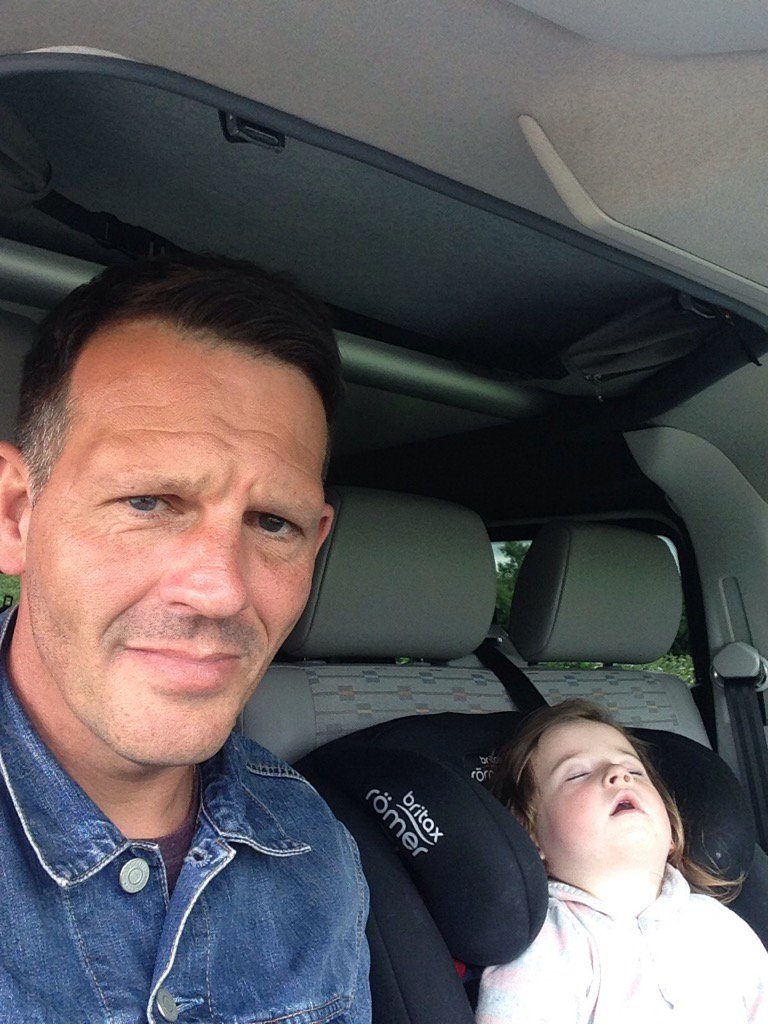 meach2023's tweet image. Let's go to Cannock Chase... see some dear Daisy... mmmm  #flycatching 😴😂💕