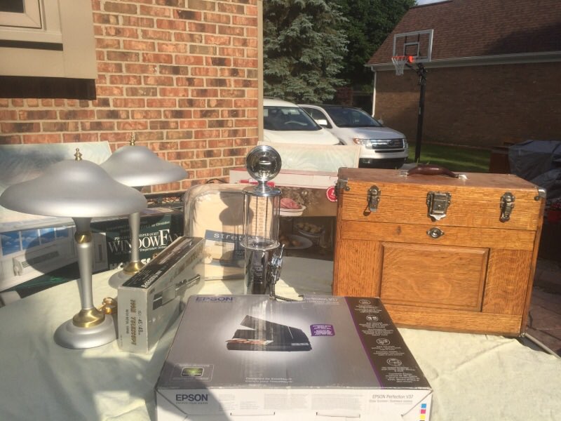 DoubleDomx's tweet photo. Having a garage and bake sale on Saturday the 17th from 9 to 4
12019 deer creek run https://t.co/G35lPM0C5v