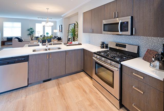 KitchenByVictor's tweet image. 10 Tips To Avoid Getting Burned By Kitchen Remodels goo.gl/wLwxs1 #kitchenremodeling #kitchenremodelingtips