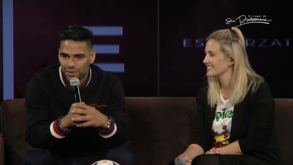 EdgarSanchezR's tweet photo. Hoy @FALCAO y @LoreleiTaron en @Supresencia, compartiendo con los jóvenes. #Falcaoyloreleisp https://t.co/hzyDVb6T6v