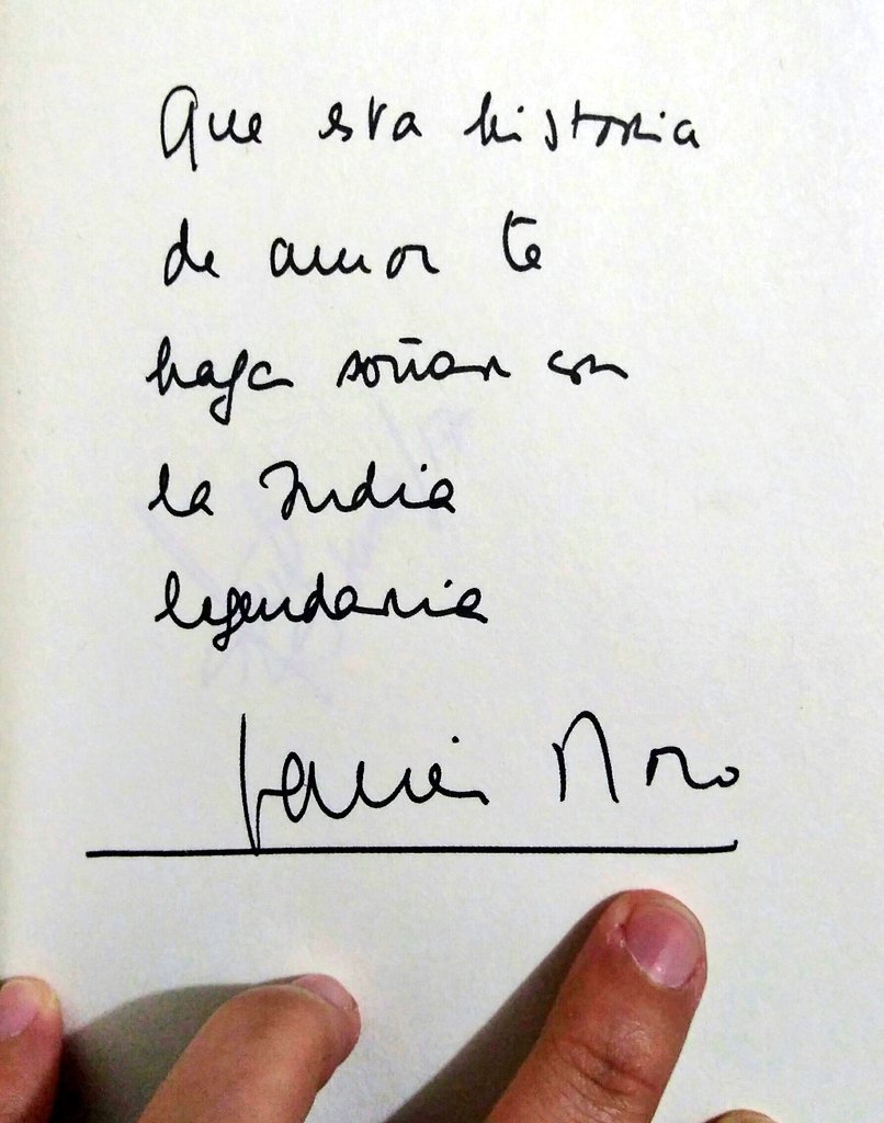 wanderlust8717's tweet photo. Hoy comienza una nueva historia, y arranca con esta dedicatoria del autor. Pasión India, Javier Moro. A viajar a la India legendaria https://t.co/O8dmnTcWl4