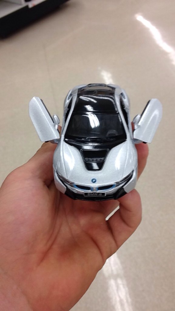 brian_lutter8's tweet photo. Literally almost bought my dream car today...BMW I8 https://t.co/dI7ZjLJZI8