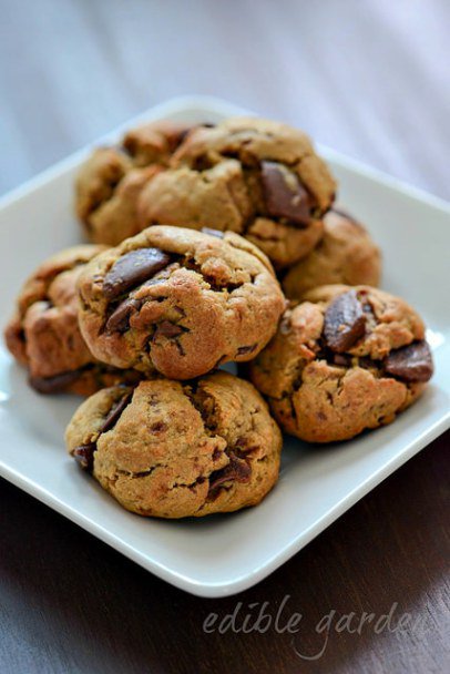 thehideoutfarm's tweet photo. Love #jaggery? Try this #wholewheat, #chocochip #cookies #recipe. Delish+easy-peasy. You're welcome! https://t.co/amh2soYnKY #hideoutfarm https://t.co/hwgspW7a3Y