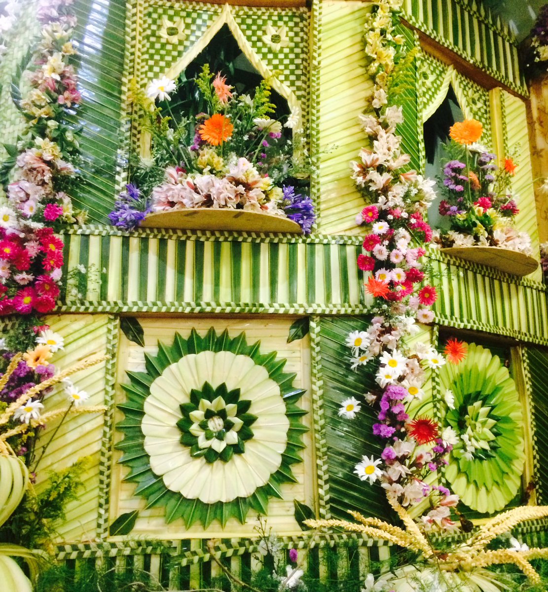 RavinML's tweet photo. True color of #lankan #craftmanship https://t.co/iRGiahGZ4T