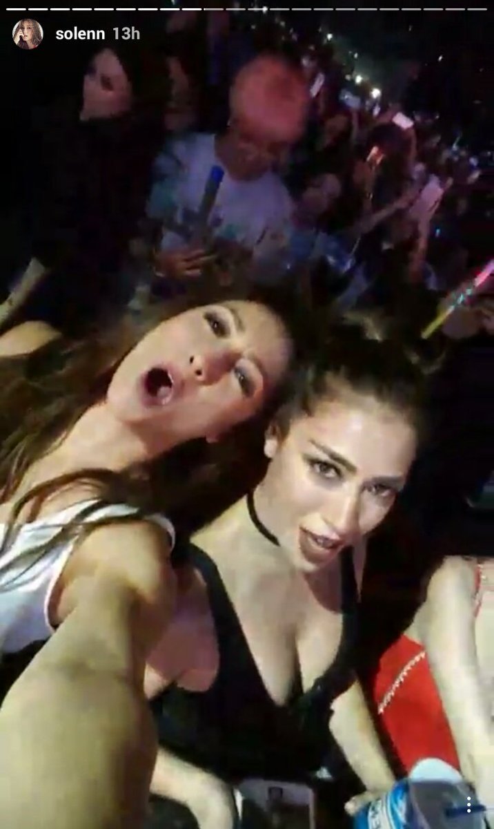 solennxmariz's tweet photo. @solennheussaff and Carla at #BenchxBritney 🎉 https://t.co/1Mhyy5BGKN