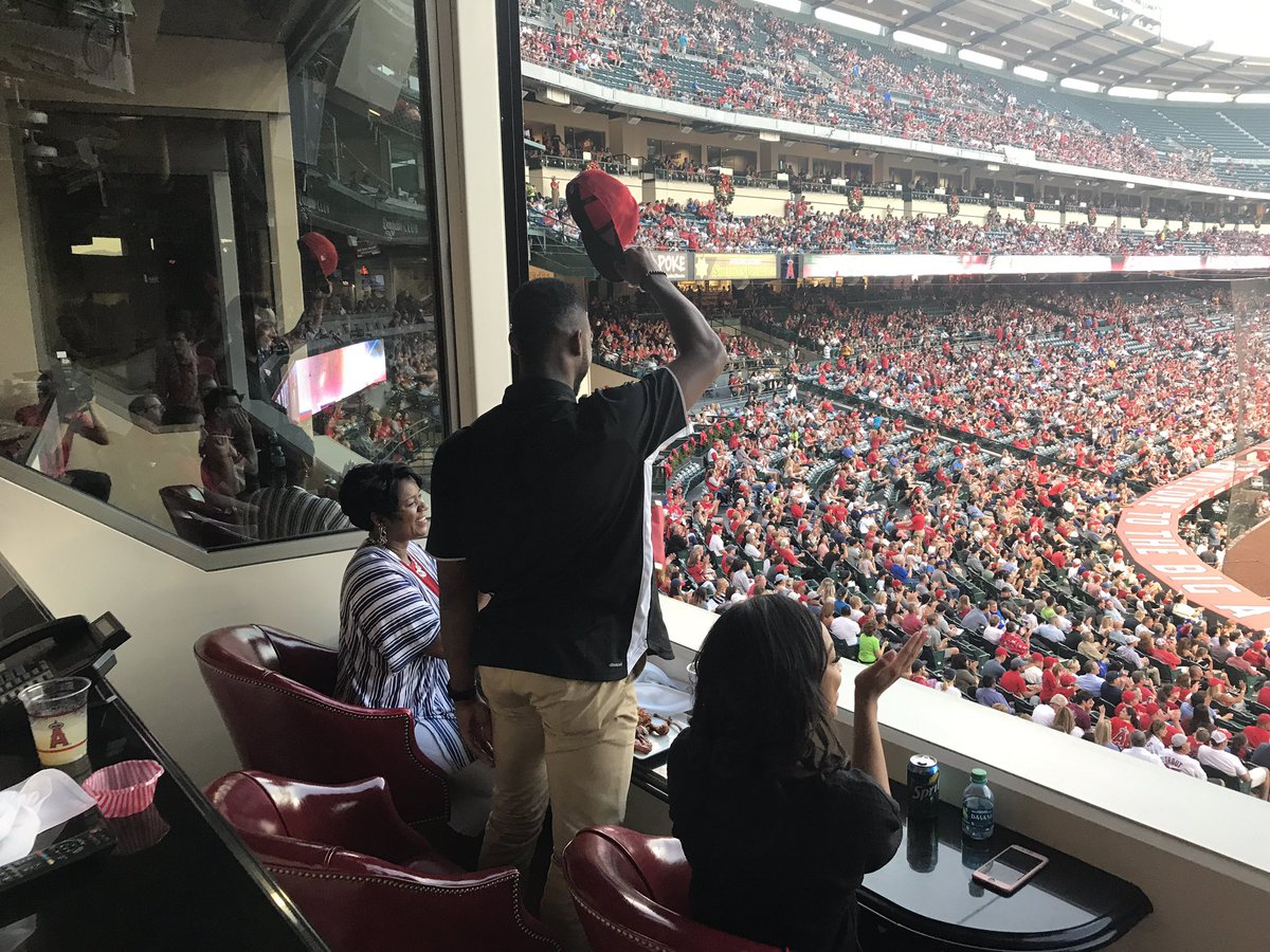 Los Angeles Angels tweet media