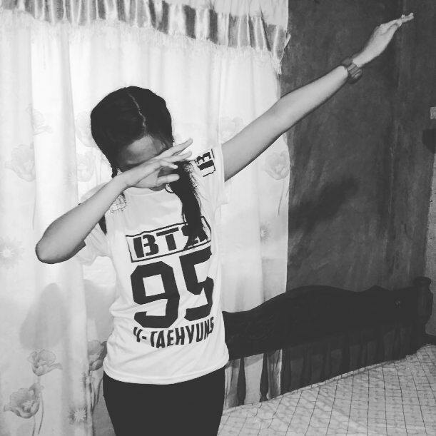 nikiilvrs's tweet image. @BTS_twt 
#KimTaehyungOppa
#V95 
#BTS