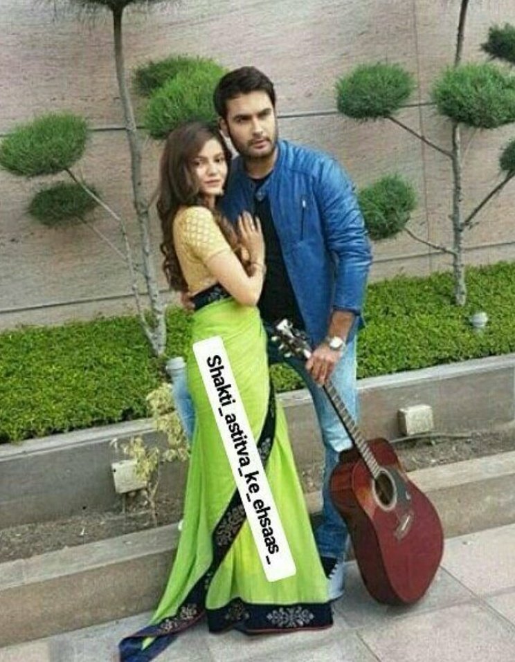 jigisays's tweet photo. @RubiDilaik @VivianDsena01 How to not ship them?? 😭😭
#VivInaForever 💘 https://t.co/ZQnUsuT2XN