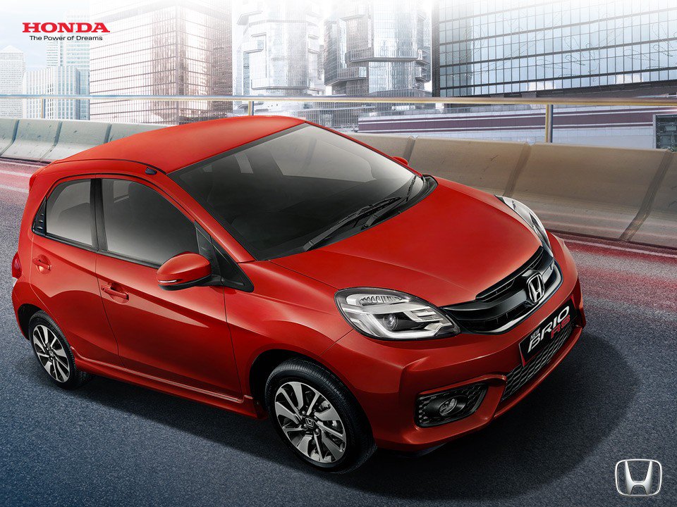 hondaisme's tweet photo. New Honda Brio RS cocok untuk kamu yang tampil gaya serta berjiwa sporty. #Drive2Excitement https://t.co/vod5DE3XnS