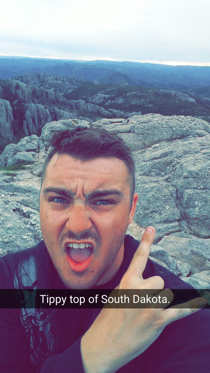 Ppnkfckby's tweet photo. South Dakota has been conquered. #LittleDevilsTower #TopOfSD https://t.co/fjnuGX7741