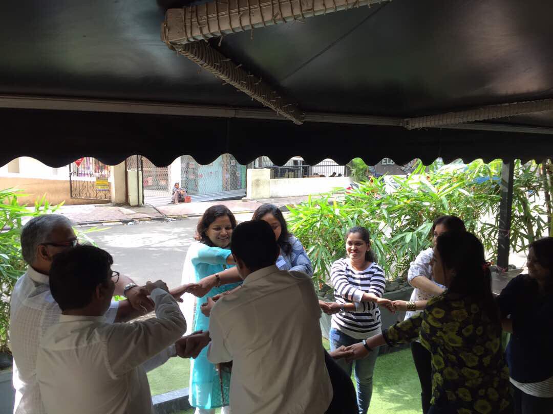 YourYellowSpark's tweet photo. We are decoding the human knot at our workshop 'ignite leadership'
#EverydayChallenges #leadership #LearningNDevelopment https://t.co/W7kfhPrhCb