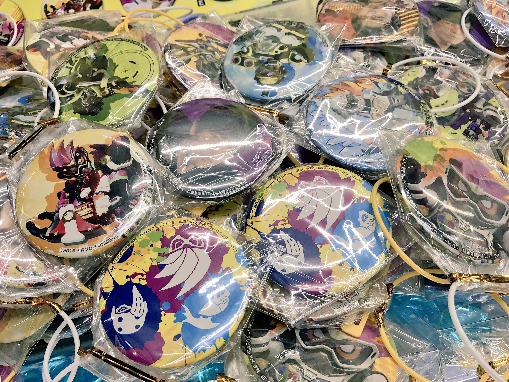 仮面ライダーエグゼイド 缶バッジ 仮面ライダーエグゼイド 缶バッジ6点 - メルカリ