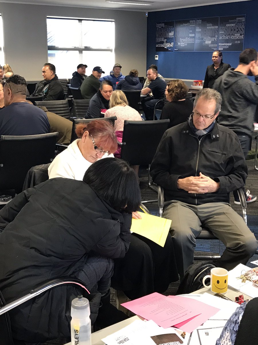 NPeWLearning's tweet photo. Brilliant @whhsnz teacher only day  bringing 3 pedagogical approaches into 1 'big picture' - KEP PB4L FFL #RotoruaAGreatPlaceToLearn https://t.co/Uo99tRI8tz