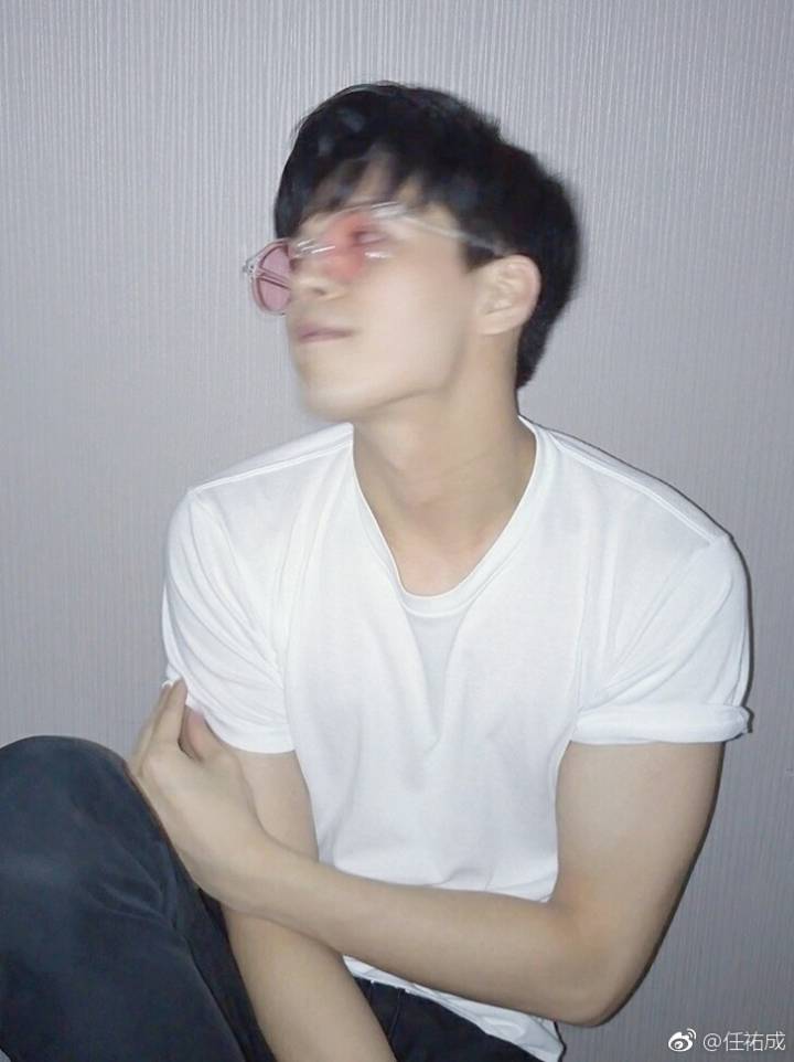 lheei061631's tweet photo. weibo ud today #renyoucheng #teddychen
~
挑战倒数开始。
~ https://t.co/JKQ2xvE3ao