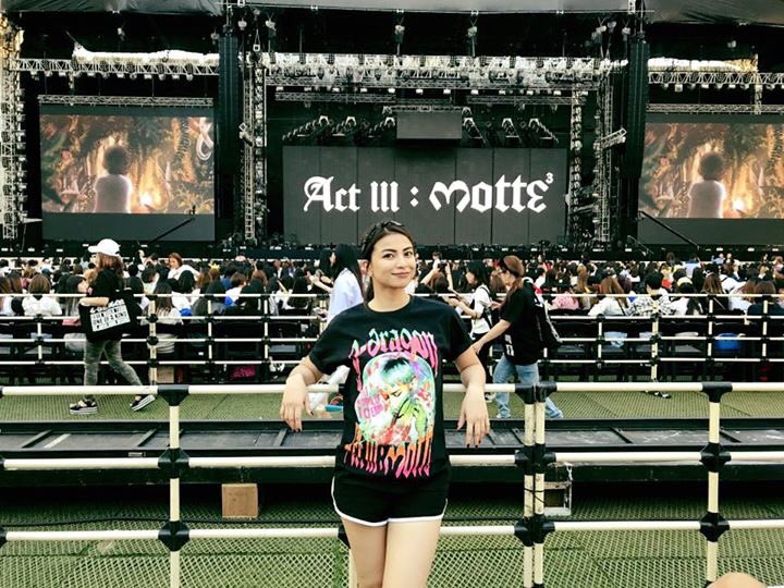 Kamote026's tweet photo. @glaizaredux Grabe nabasa ko sa FB yung Post nya Napaka Fangirl nya tlga At OMG d lang s GD nkita nya Pati yung Queen CL ko u so Lucky😊😊😊♥️ https://t.co/KtY2ir2ahE