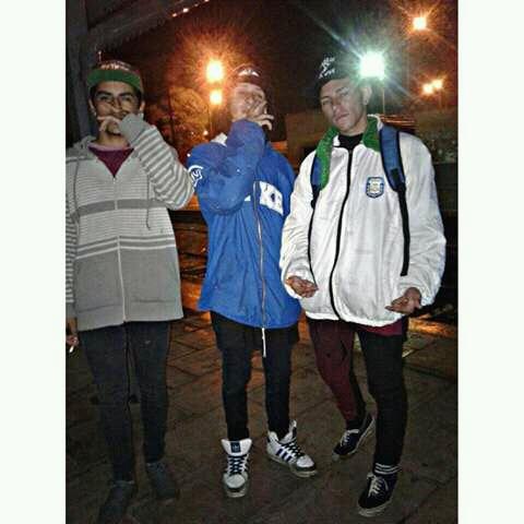 Frezzokk's tweet photo. Maniaticossss #Poms #Frezz #Lr https://t.co/mWWYs2wizL