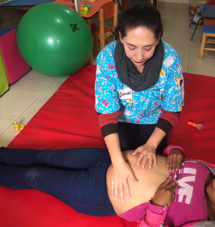 accionsocialcg's tweet photo. 16 semanas de gestación y el feto ya puede percibir luces brillantes,con lo cual se puede comenzar la #estimulaciónvisualprenatal en el CINF https://t.co/6HOU2zBwWM