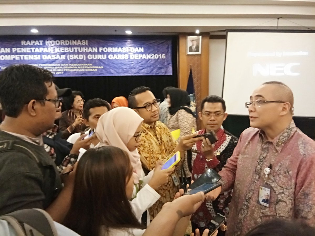 BKNgoid's tweet photo. #SobatBKN nantinya dr hasil verifikasi BKN, sejumlah GGD ini ditargetkan bs mulai melaksanakan tugas per 1 Agustus 2017 https://t.co/1yGsOmHfI9