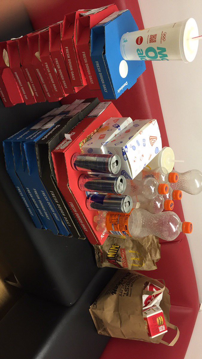 YourHouseMofo's tweet photo. @Dominos_UK thanks for feeding me through my dissertation 🙌 https://t.co/bSkMd58v7Y