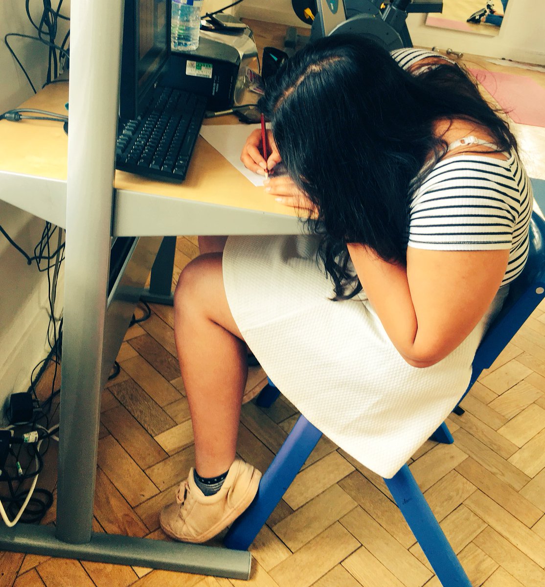 16Fireflies_YE's tweet photo. Marketing Director still working hard on new ideas (unlike our sleepy CFO)! New Instagram posts coming soon... #FridayFeeling #friyay #art https://t.co/l7IMsvSxGY