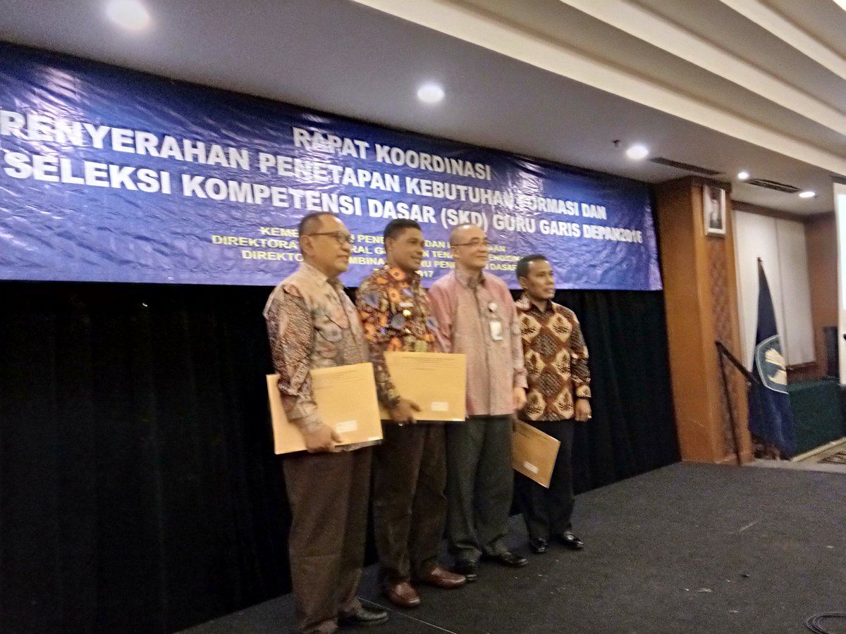 BKNgoid's tweet photo. Kepala BKN Bima Haria Wibisana sampaikan penetapan GGD ini wujud hadirnya Nawacita membangun Indonesia mulai dr pinggiran 💪 https://t.co/z1ybLp3k72