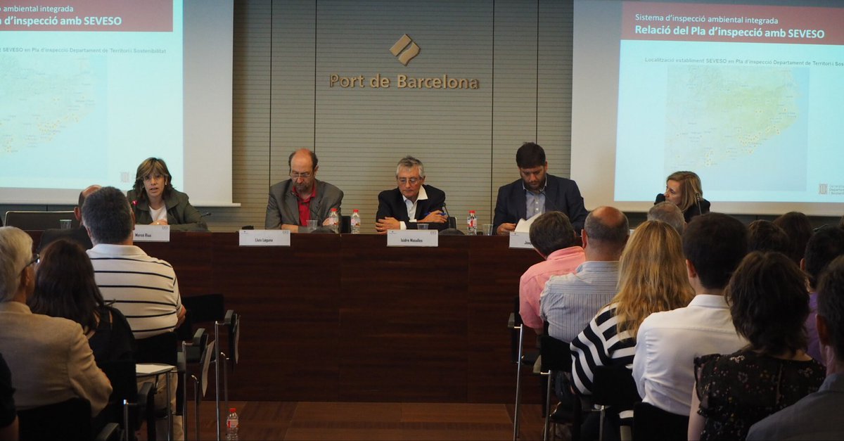 IDES_org's tweet photo. @MerceRiuss Mitjançant procés continuat de millora que incorpori la  dimensió ambiental, tots tenim responsabilitat d'evitar un nou #seveso https://t.co/2iN6AfnorO