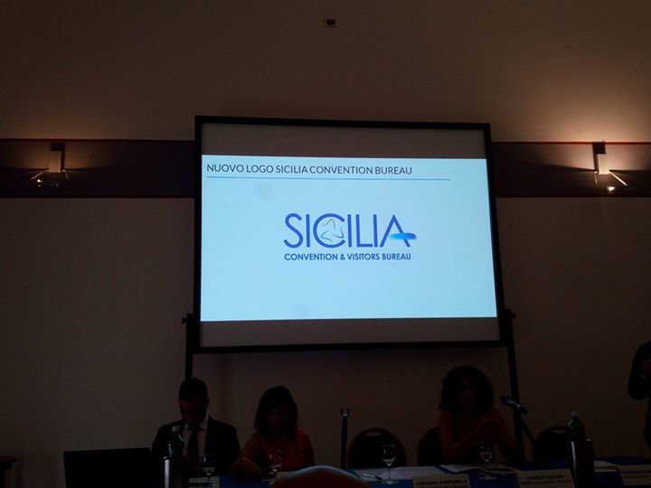 InterludeHotels's tweet photo. Ed ecco a voi il nuovo brand del Sicilia Convention Bureau! @siciliacb 
La Trinacria stilizzata a rappresentare l'essenza della sicilianità… https://t.co/MqqOvsSzo9