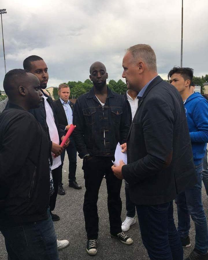 Jonas Sjöstedt har sedan tidigare träffat oss men igår påminnde vi honom vikten av att jobba för att förverkliga våra krav.