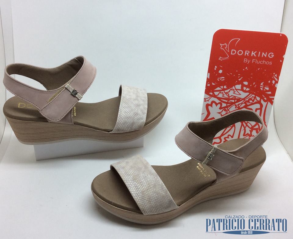 ComercioDB's tweet photo. Nuevos modelos de la marca #Dorking disponibles en @Patriciocerrato  #calzado #zapatos #comerciodb ➡️ https://t.co/cDTeGPlOjr https://t.co/s2Tpkplj1U