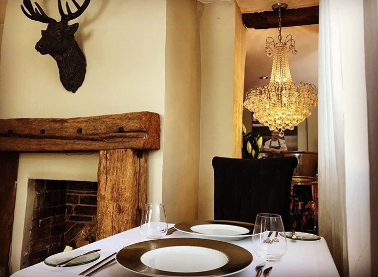 Chealshenley's tweet photo. What are you upto tonight? Come join us here @chealsofhenley for dinner.  We  have a few tables available for tonight. Call on 01564793856 https://t.co/v5R9c66vsm