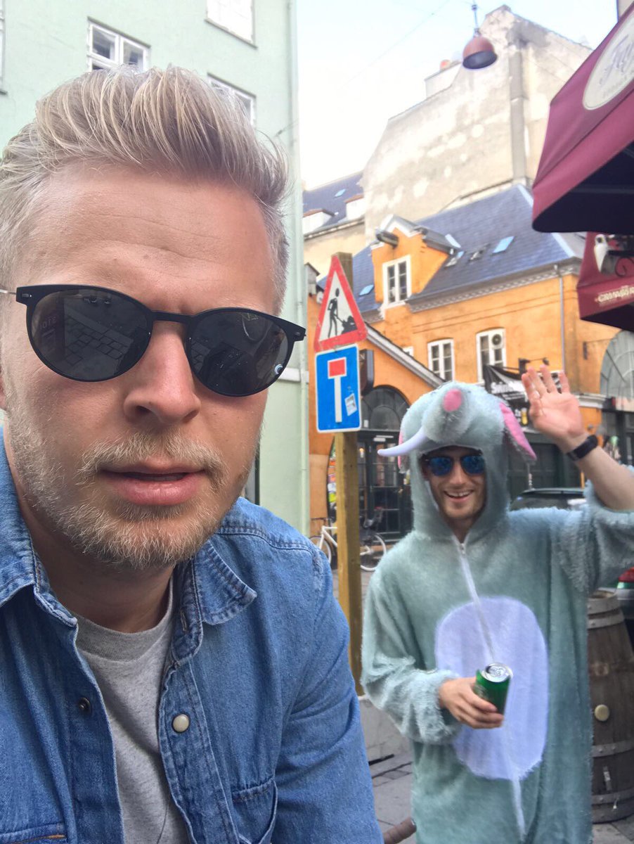 Kevin Magnussen on Twitter: "My best is getting married today we're hosting his bachelor party 😎 https://t.co/67CfemkY25" / Twitter