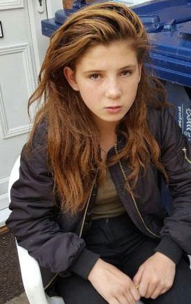BBCOxford's tweet image. Police are renewing their appeal to find 14-year-old Chloe Maughan from #Oxford who's been missing for more than two weeks.