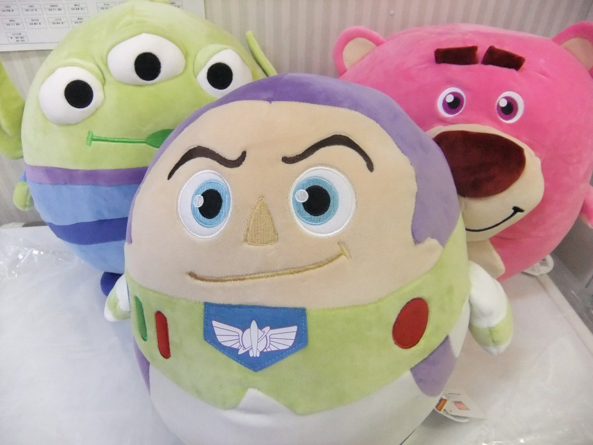 ソユーゲームフィールド旭川西 V Twitter こちらは トイストーリー コロコロマシュマロぬいぐるみ です トイストーリーから バズライトイヤー リトルグリーンメン ロッツォ ハグベア のマシュマロぬいぐるみが登場です モチモチの感触を是非ともご