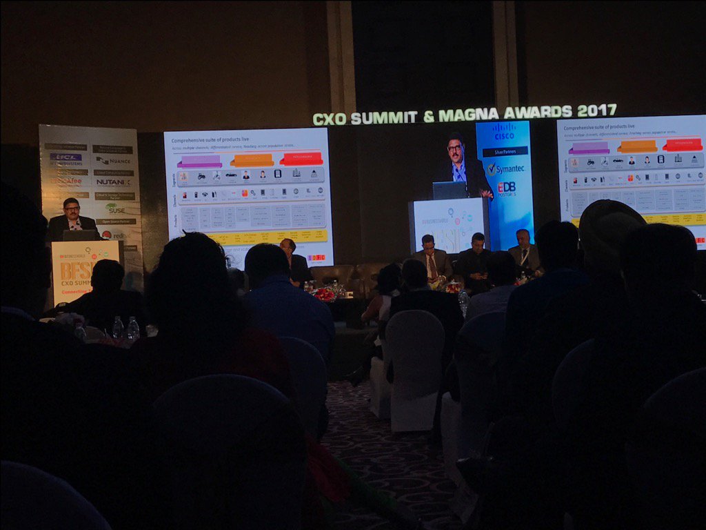 HimanshuVyas13's tweet photo. #bfsicxosummit2017 #idfcbank https://t.co/MJBzfH6qFr