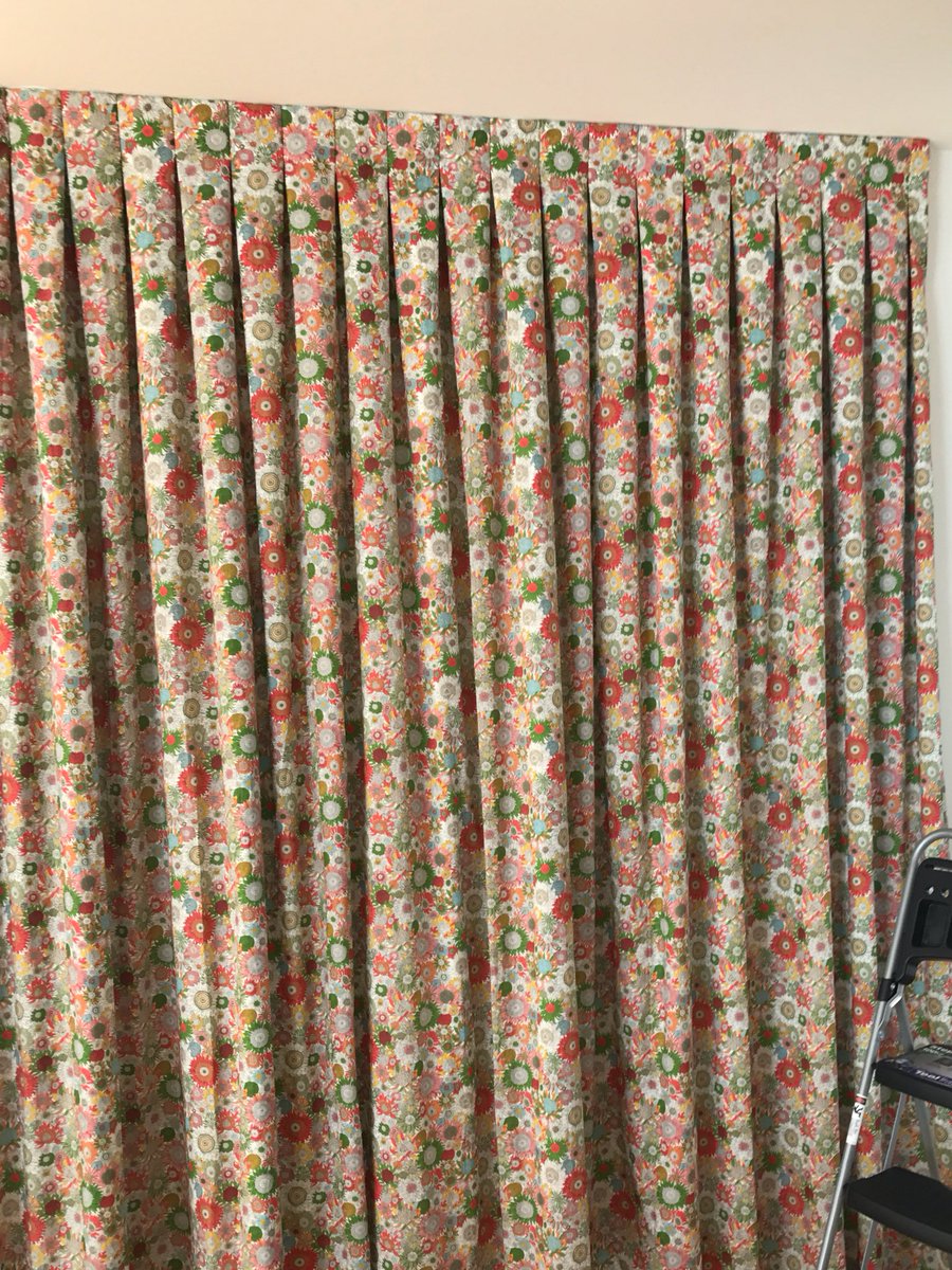 interiorgirls's tweet photo. #Floral Inverts https://t.co/o6pmmcnh9F