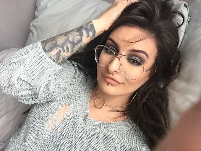 And my dick takes over And I'm thinking about your lips But we're too damn sober For mistakes like this<a href="/tag/amateurporn"class="tags"><span>#amateurporn</span></a>