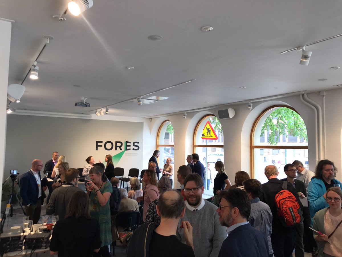 Nu firar vi första dagen med världens mest ambitiösa klimatlag! Tack till alla medverkande! #klimatlagen