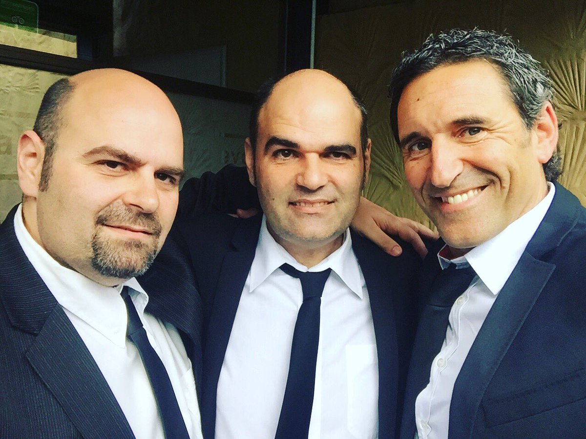 TavMacdougall1's tweet photo. The cousins. Ryan,Lee and me! #family #forever https://t.co/ptDlP0UO3w