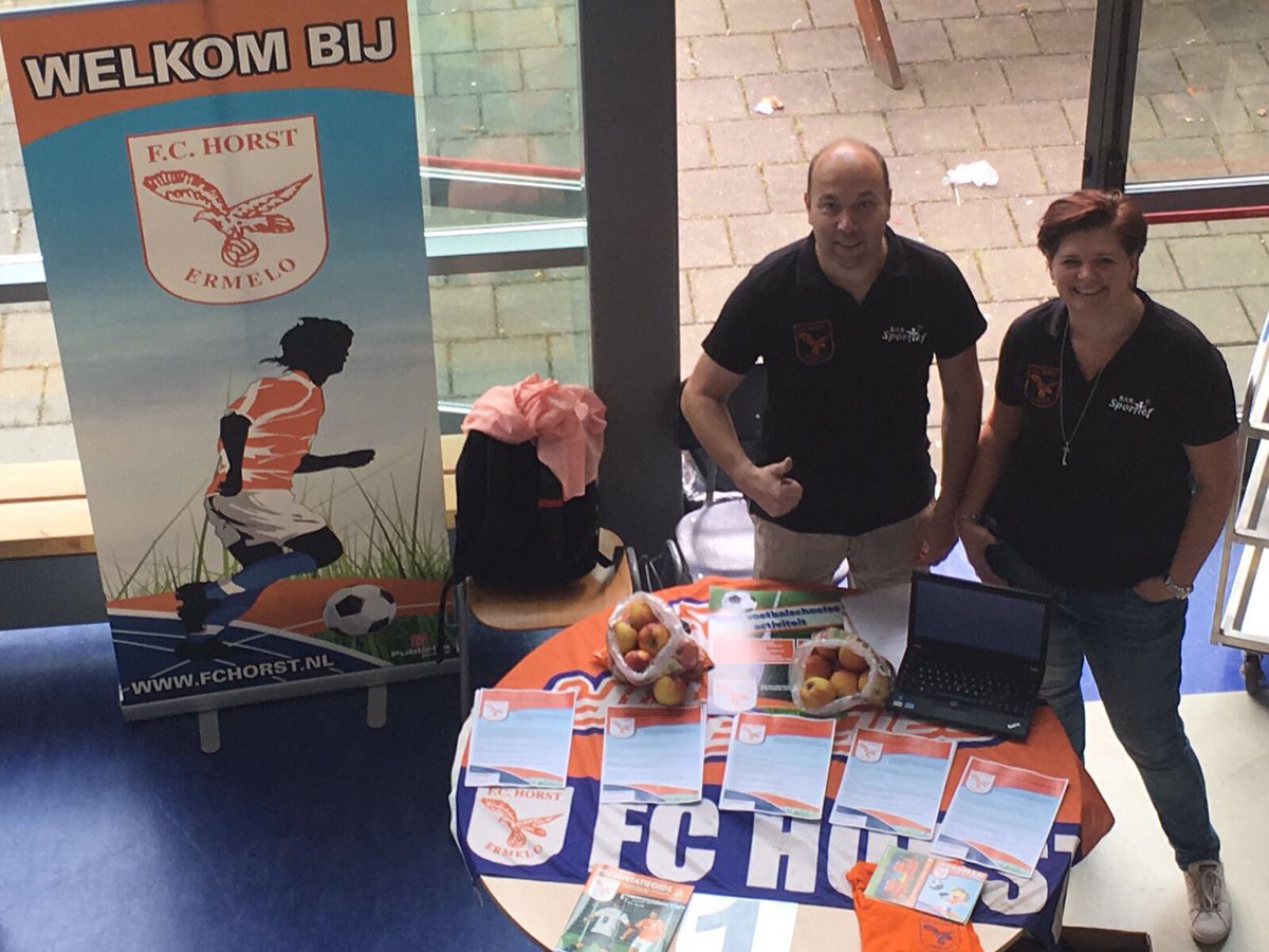 MBruinsSlot's tweet photo. stagemarkt Groevenbeek mooie stageplaatsen bij #fchorst # horstgirlpower # leukstestageooit https://t.co/RKURQdY3Nd